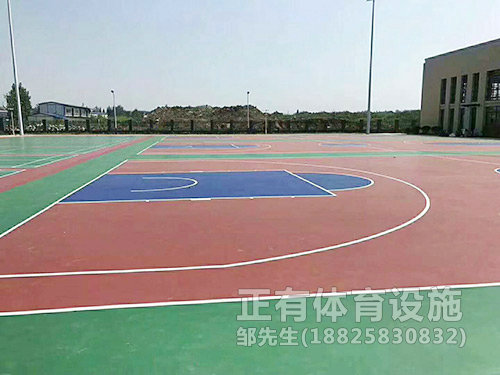 海南三亚某部队蓝球场