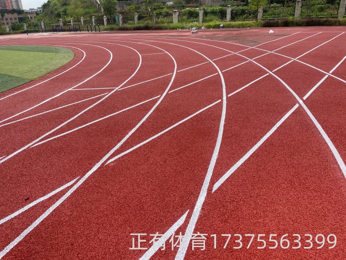 怀化大汉小学跑道完工